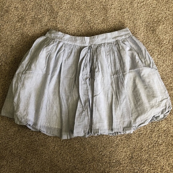 BCBG striped flowy skirt size 2 - Picture 3 of 3